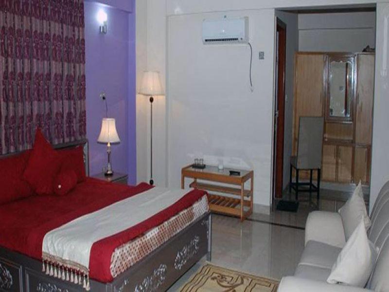 Mir Continental Hotel Muzaffarabad Exteriér fotografie