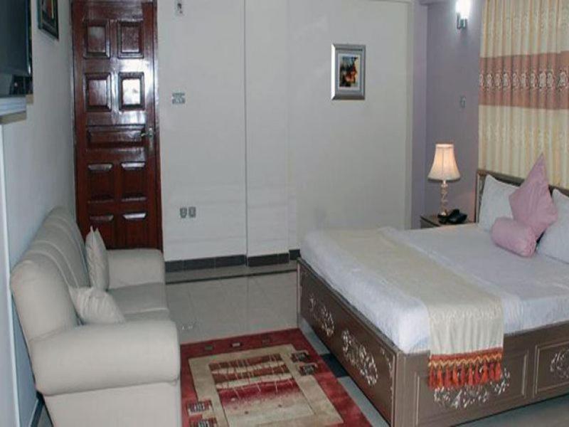 Mir Continental Hotel Muzaffarabad Exteriér fotografie