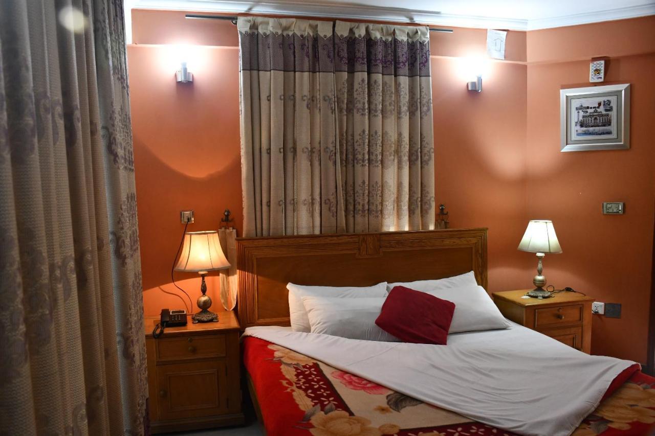 Mir Continental Hotel Muzaffarabad Exteriér fotografie