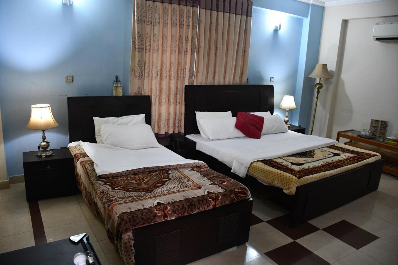 Mir Continental Hotel Muzaffarabad Exteriér fotografie