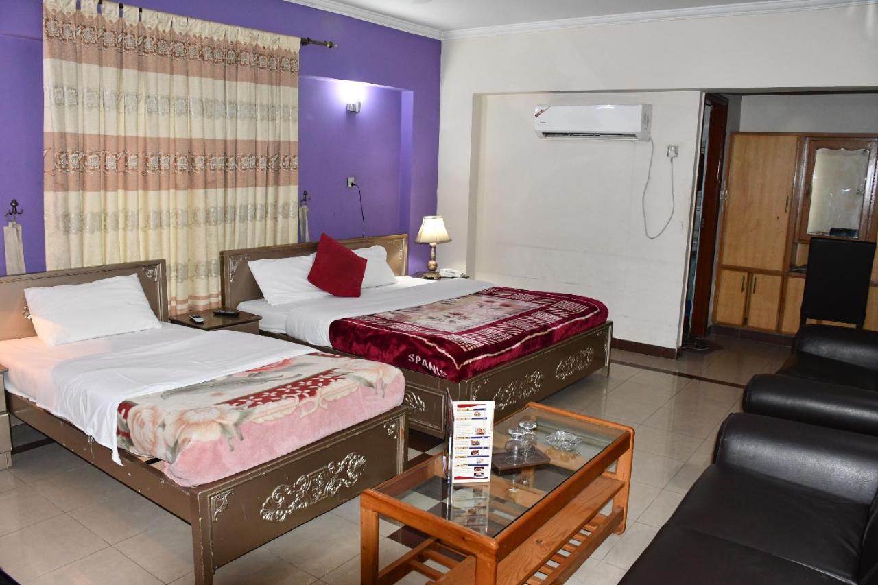 Mir Continental Hotel Muzaffarabad Exteriér fotografie