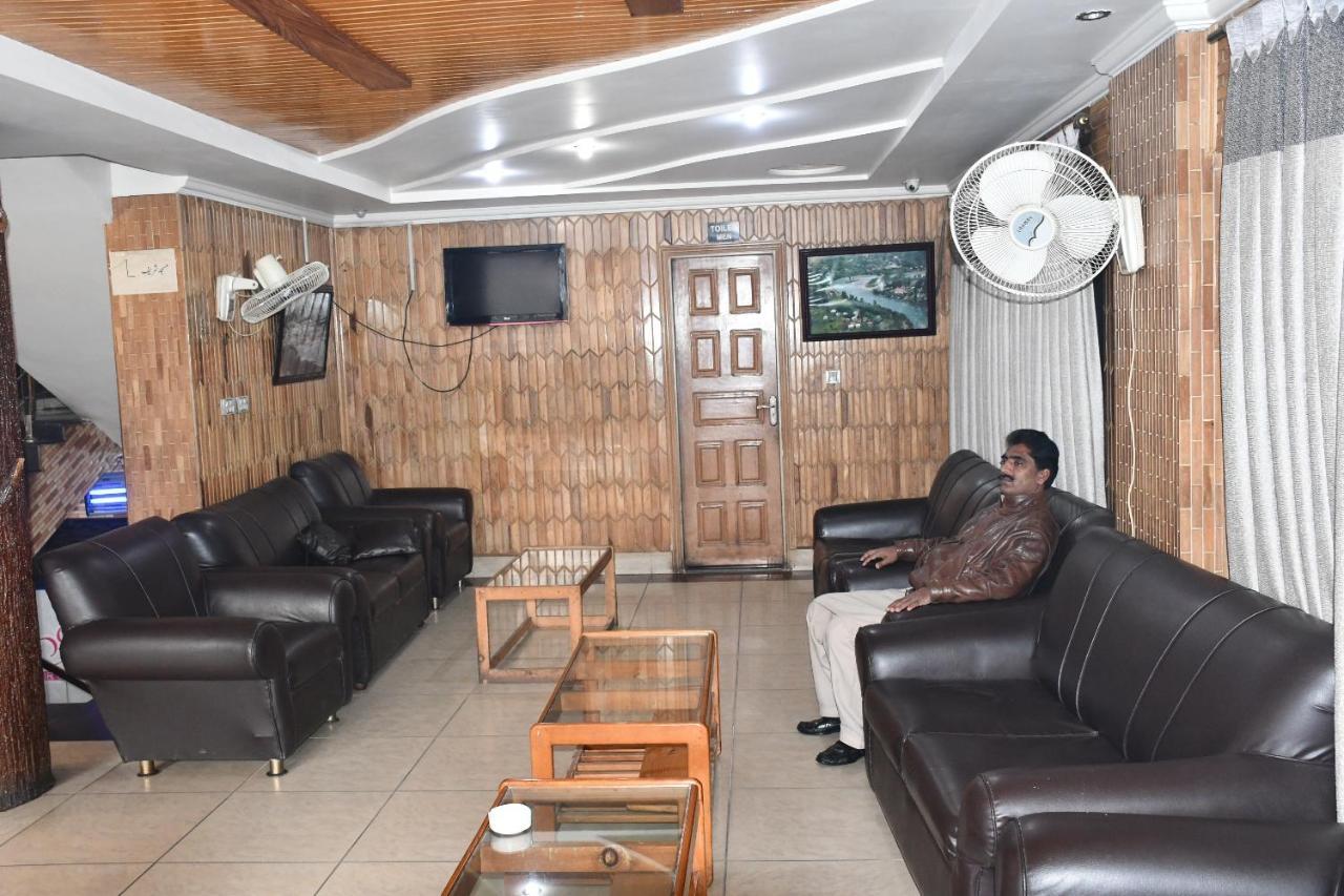 Mir Continental Hotel Muzaffarabad Exteriér fotografie