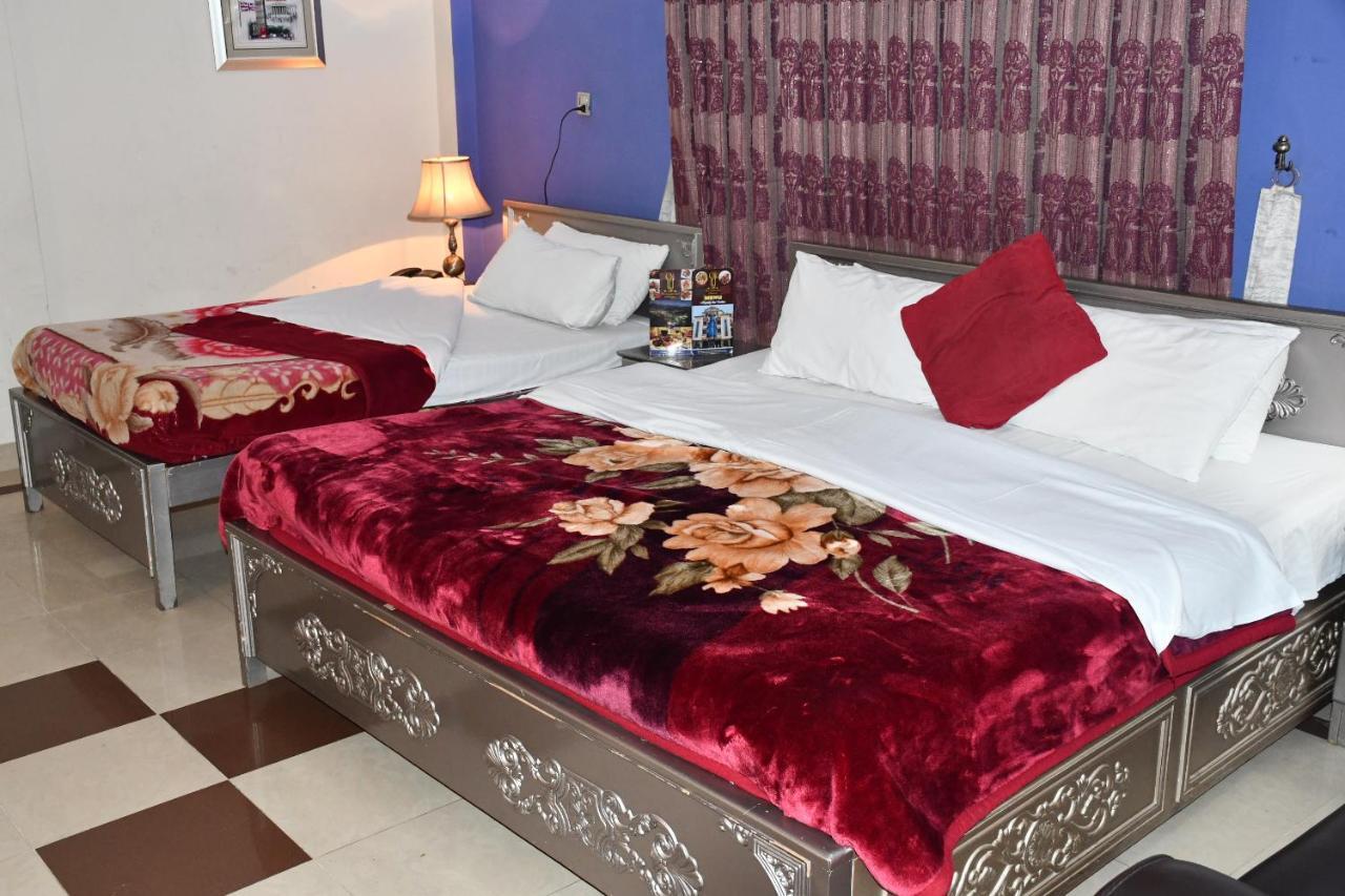 Mir Continental Hotel Muzaffarabad Exteriér fotografie