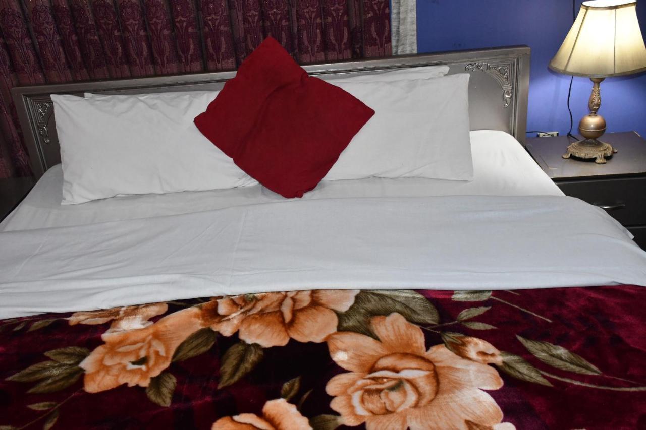Mir Continental Hotel Muzaffarabad Exteriér fotografie